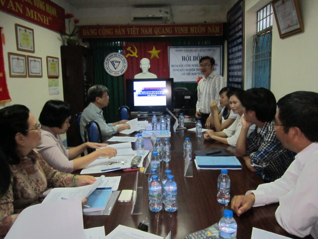 Hội đồng Khoa học chuyên ngành Tổng kết nghiệm thu đề tà86 [Desktop Resolution].jpg
